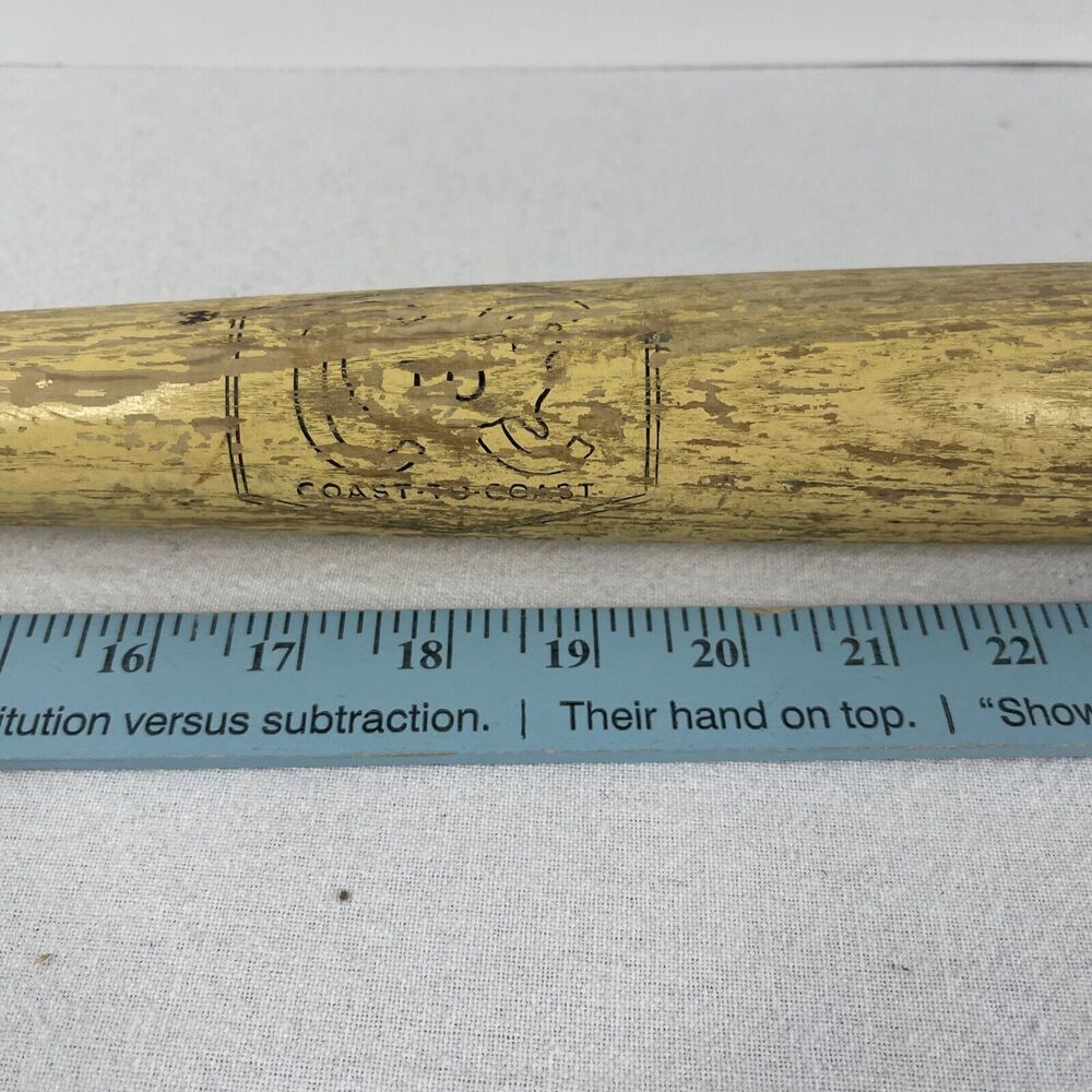 Coast To Coast Hardware Softball Bat Wood SGO 305–1 33” 2 Pounds 32 Oz Bat Vtg